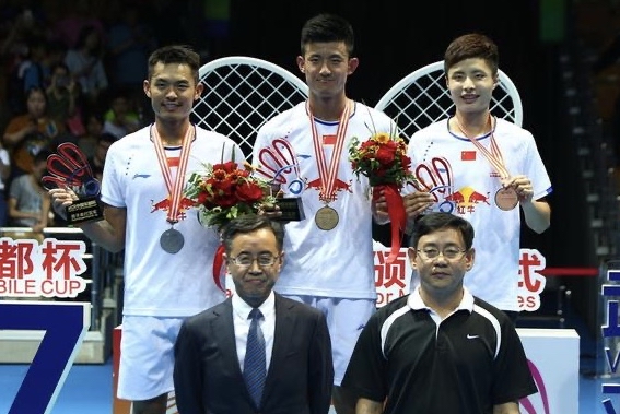 中国羽毛球队横扫泰国羽毛球队,谌龙惊艳世界 中国羽毛球队横扫泰国羽毛球队,谌龙惊艳世界