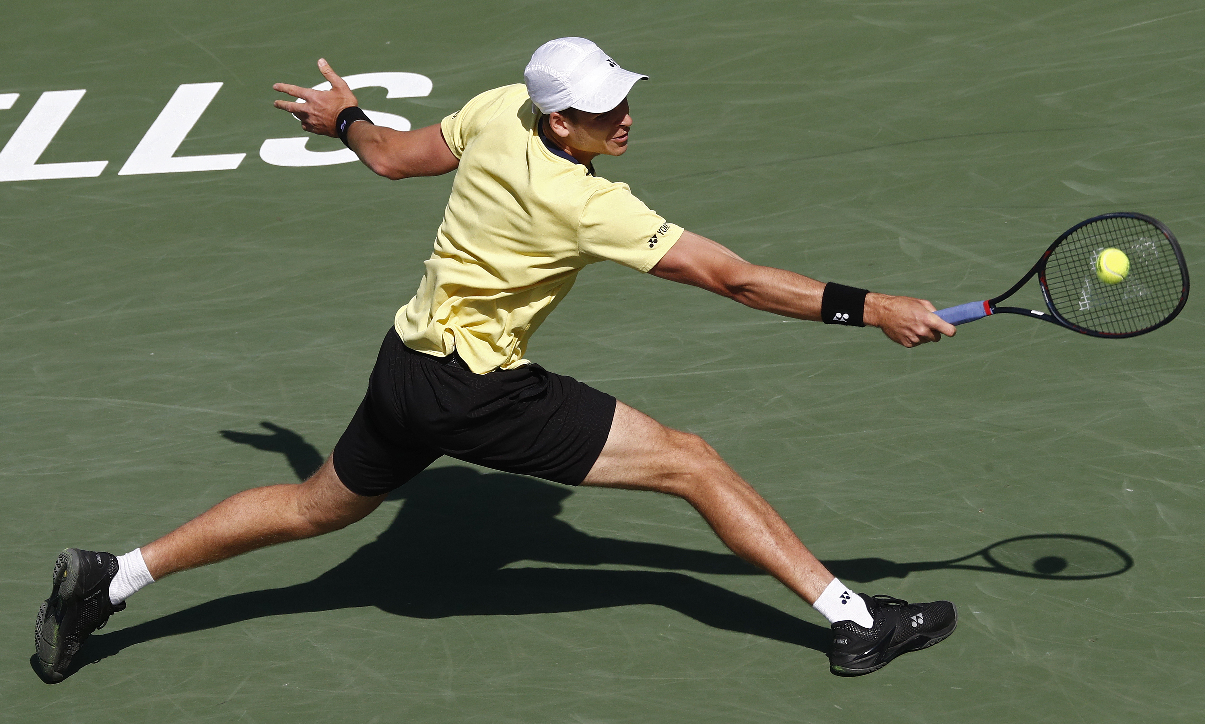 关于欧洲网球队翻盘法国网球队,费德勒统治全场的信息 关于欧洲网球队翻盘法国网球队,费德勒统治全场的信息