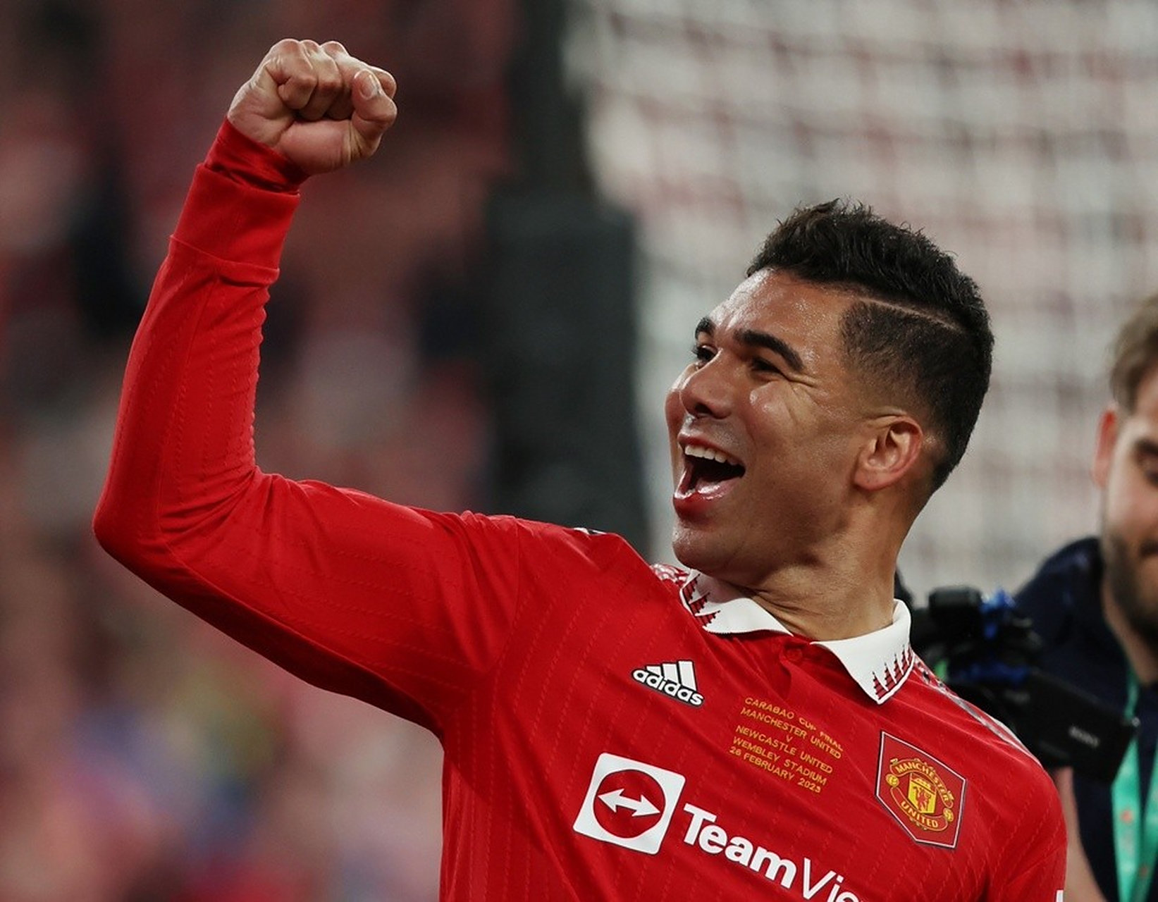 米兰体育官网-阿森纳逆转波兰，卡塞米罗完成帽子戏法的简单介绍