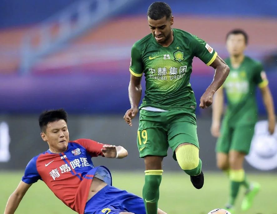 ac米兰-恒大客场战平国安，暂时领跑积分榜