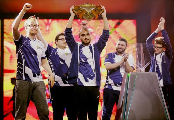 ac米兰-关于强强对决，胜者将步入决赛之门的信息