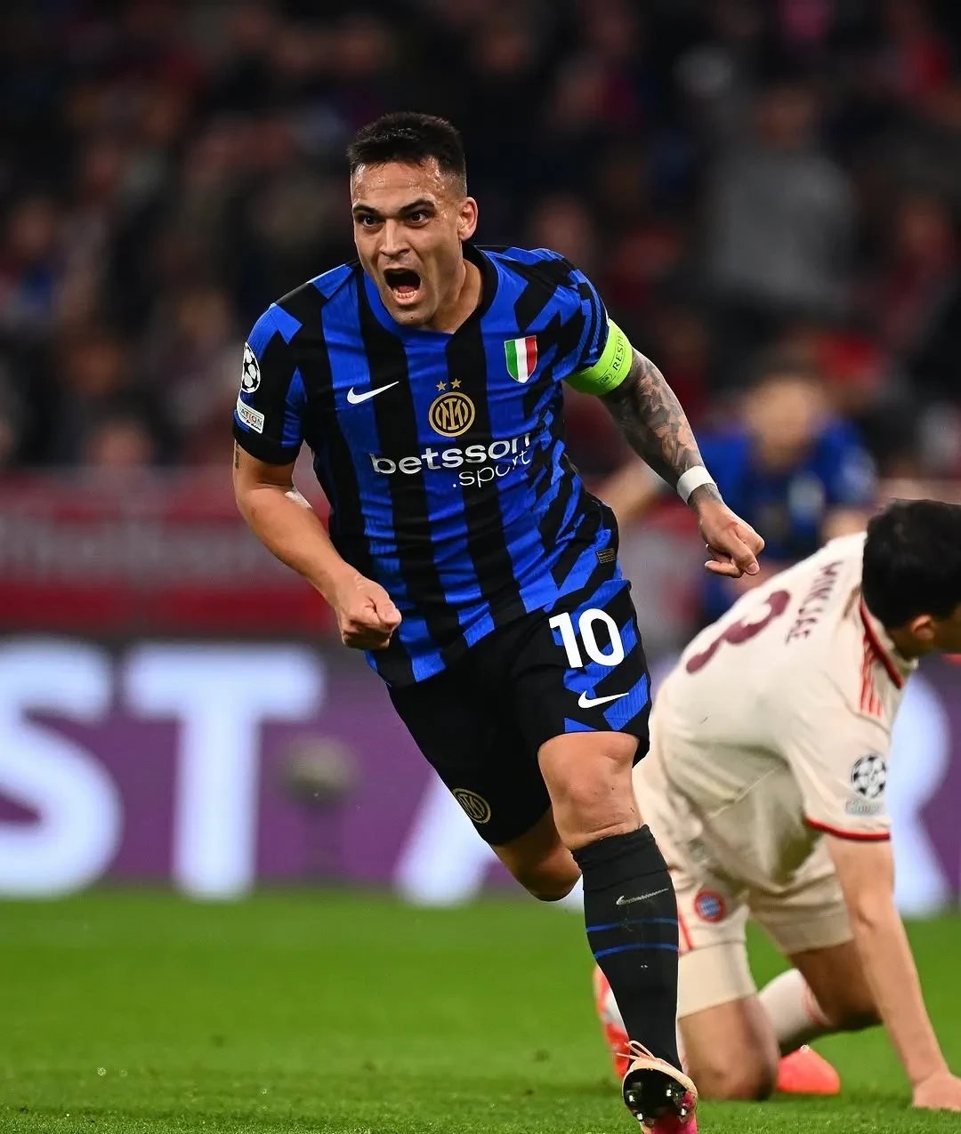 拜仁慕尼黑力战AC米兰,双方火力全开!的简单介绍 拜仁慕尼黑力战AC米兰,双方火力全开!的简单介绍