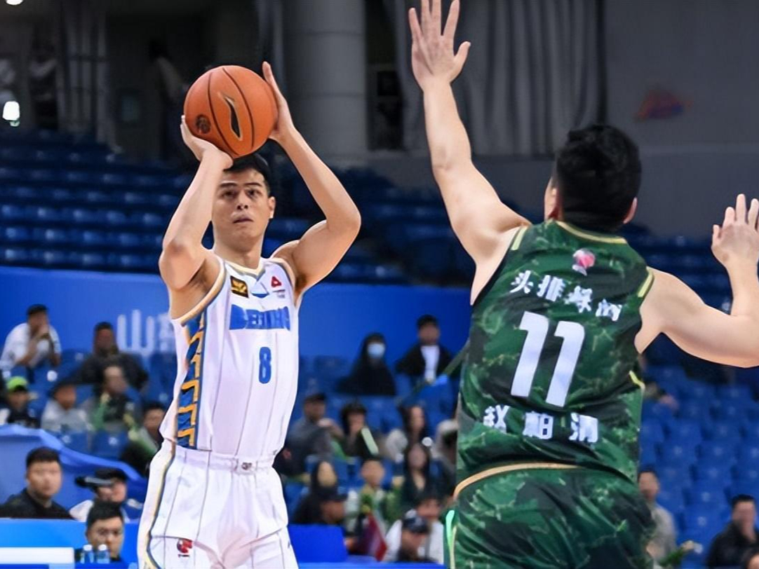 青岛黄海备战多场比赛，球队实力逐渐进入巅峰状态的简单介绍