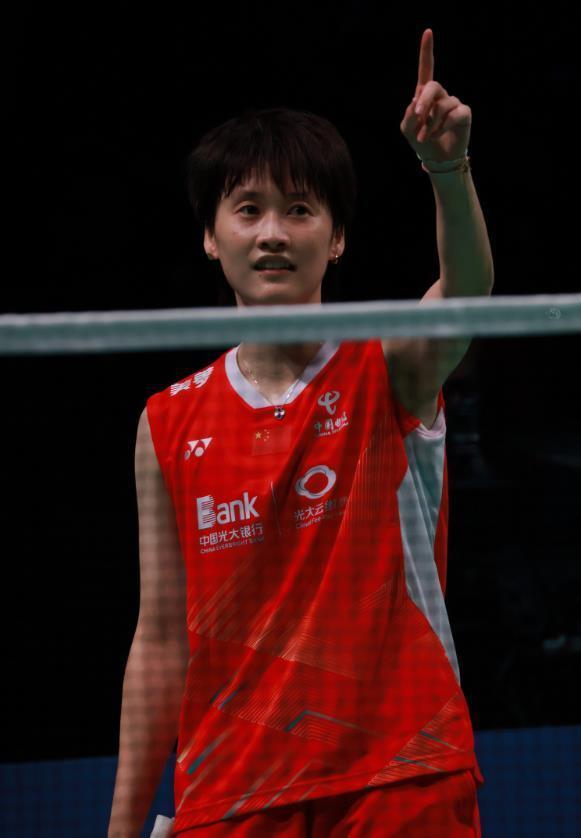 关于丹麦队完胜马来西亚队，陈雨菲惊艳四座的信息