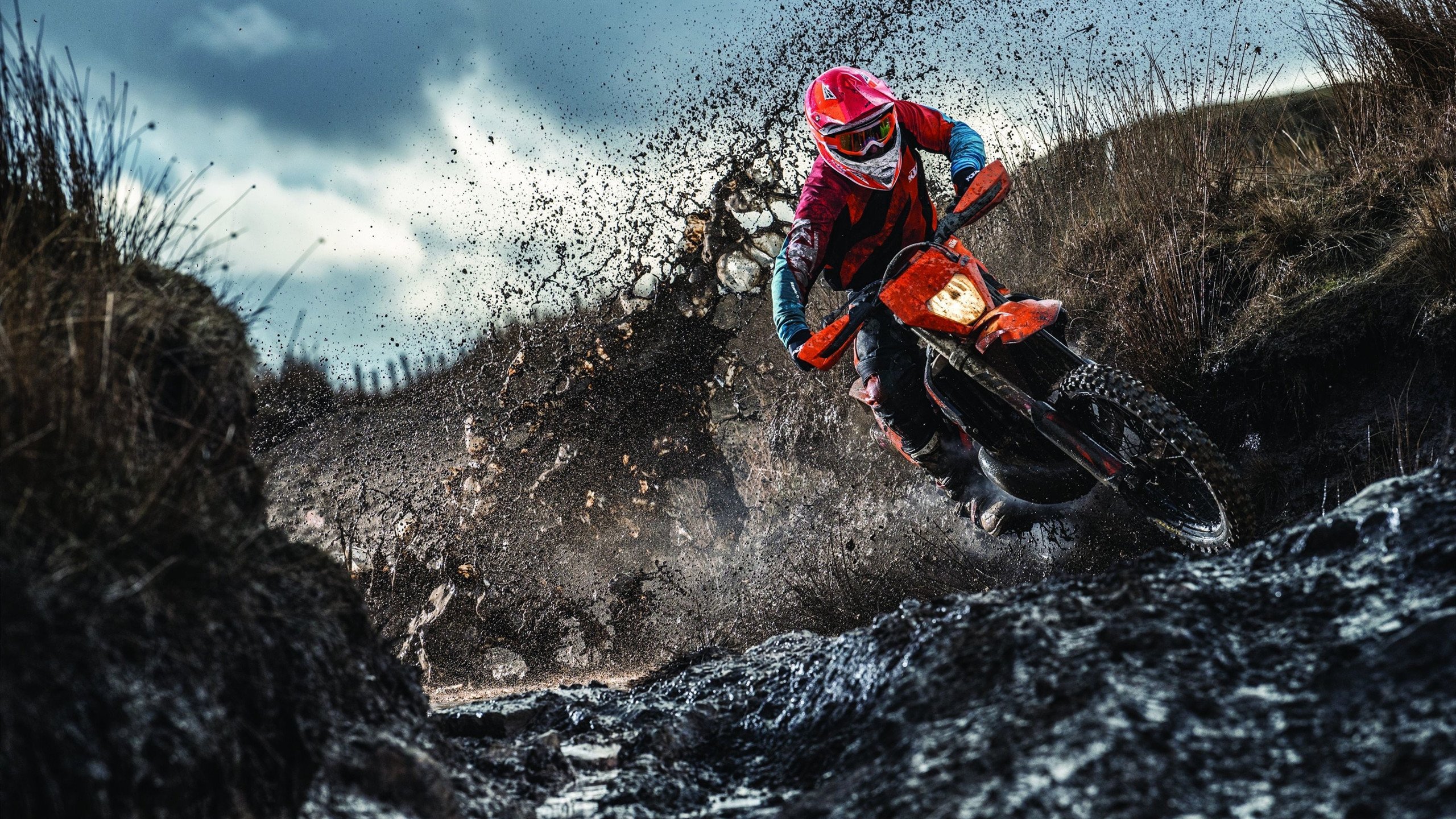 孙兴慜扛起全队，利物浦制霸比利亚雷亚尔，现代足球的双重叙事